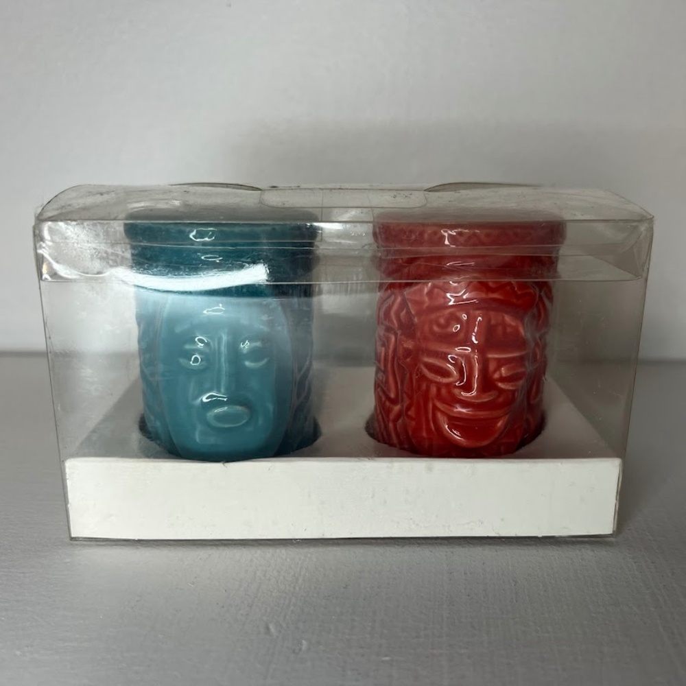 NEW Disney Parks Adventureland Enchanted Tiki Room Salt & Pepper Shaker Set